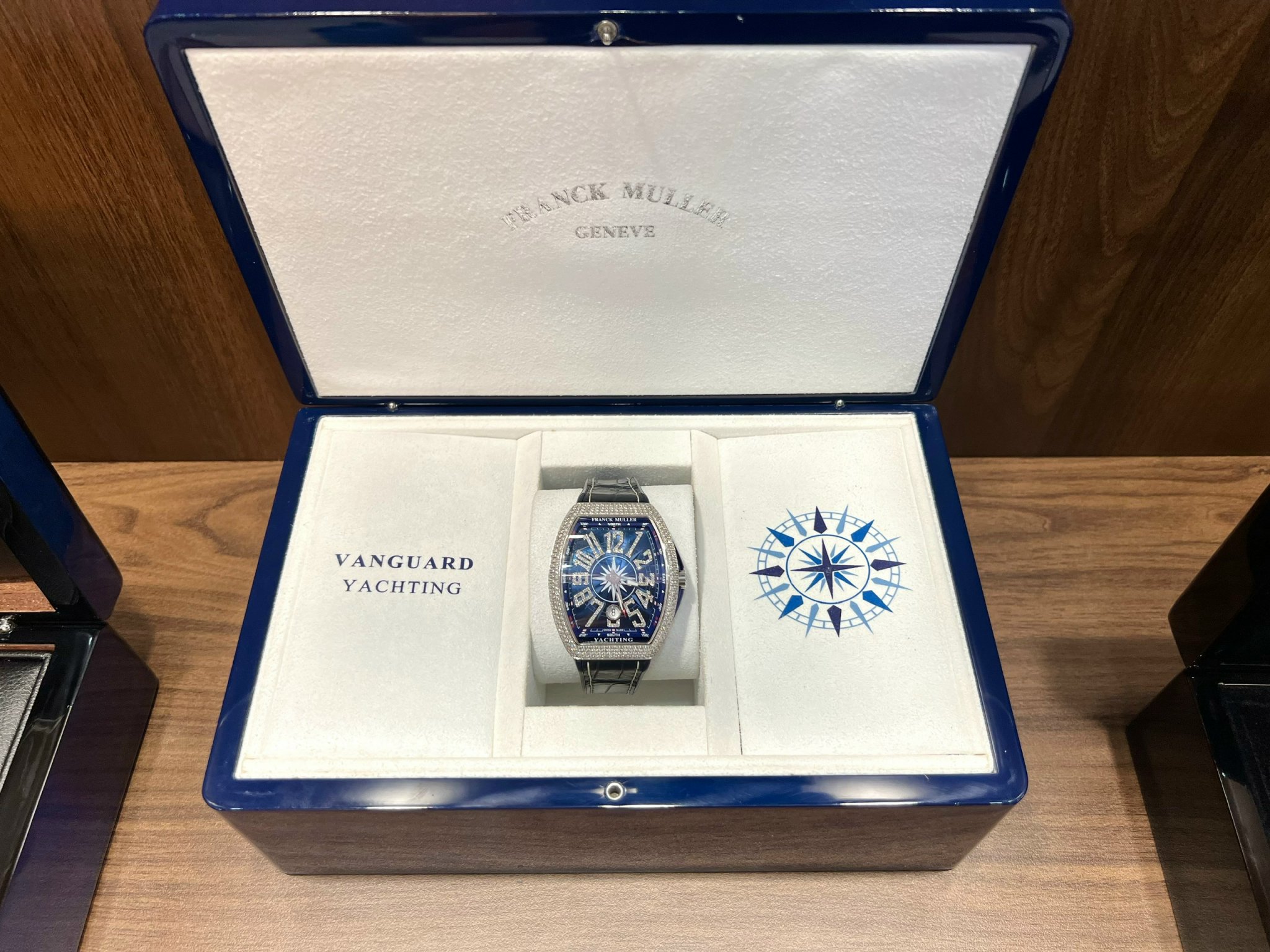 Đồng Hồ Franck Muller V41 Yachting