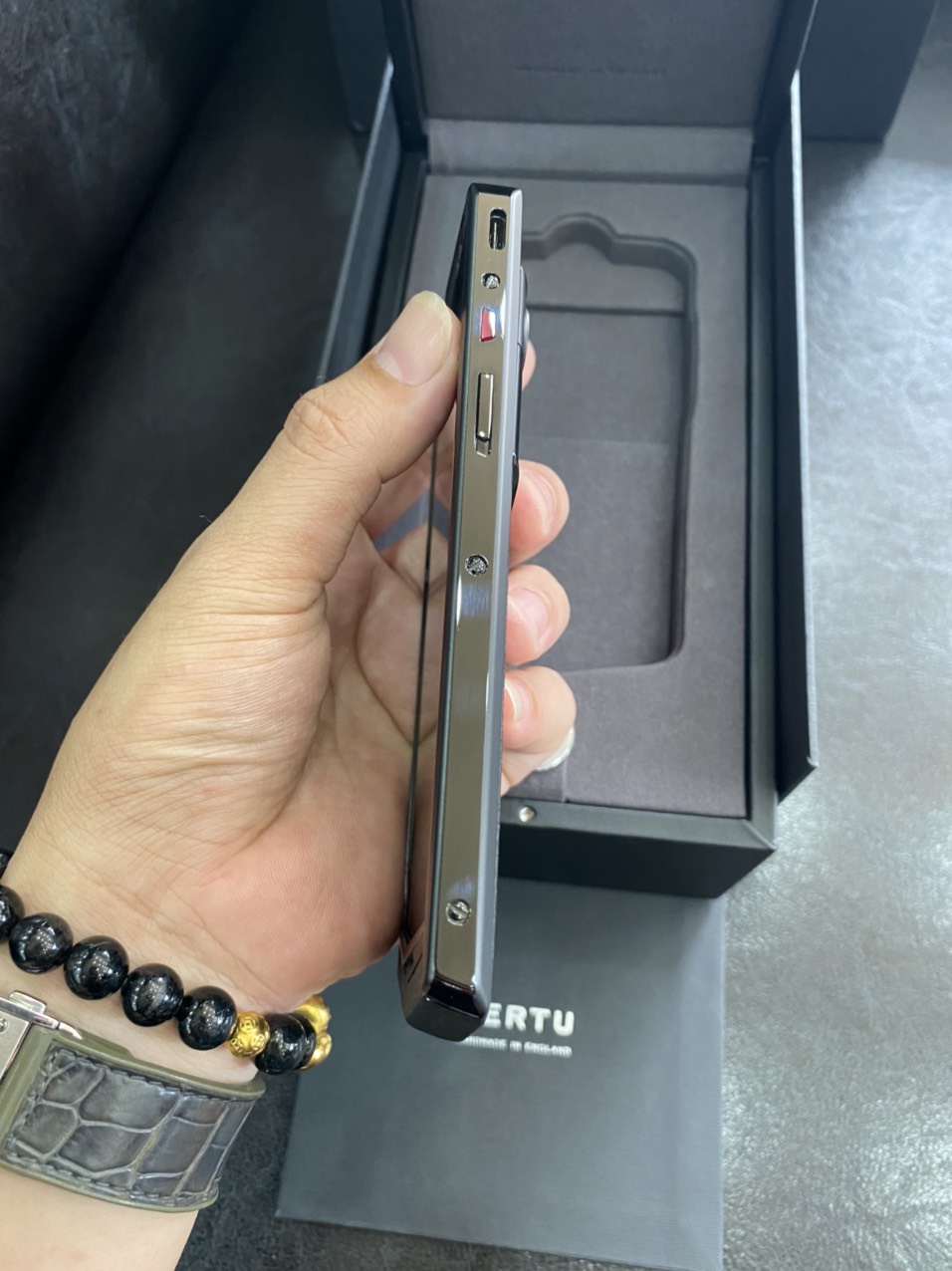 Vertu Aster P Pure Black
