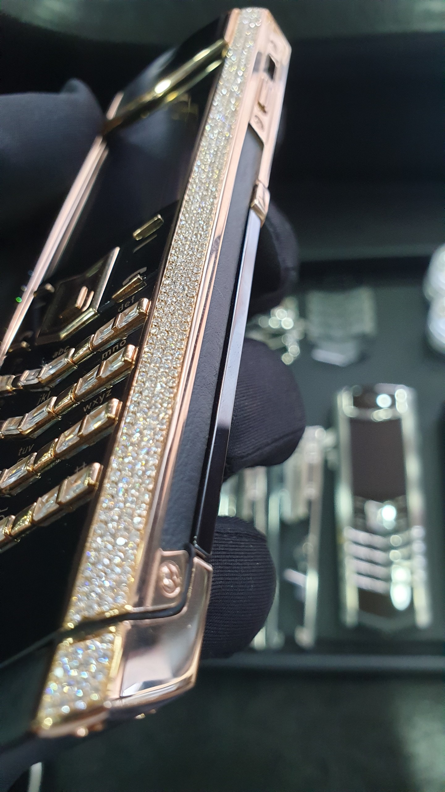 Vertu Signature S Full Diamond