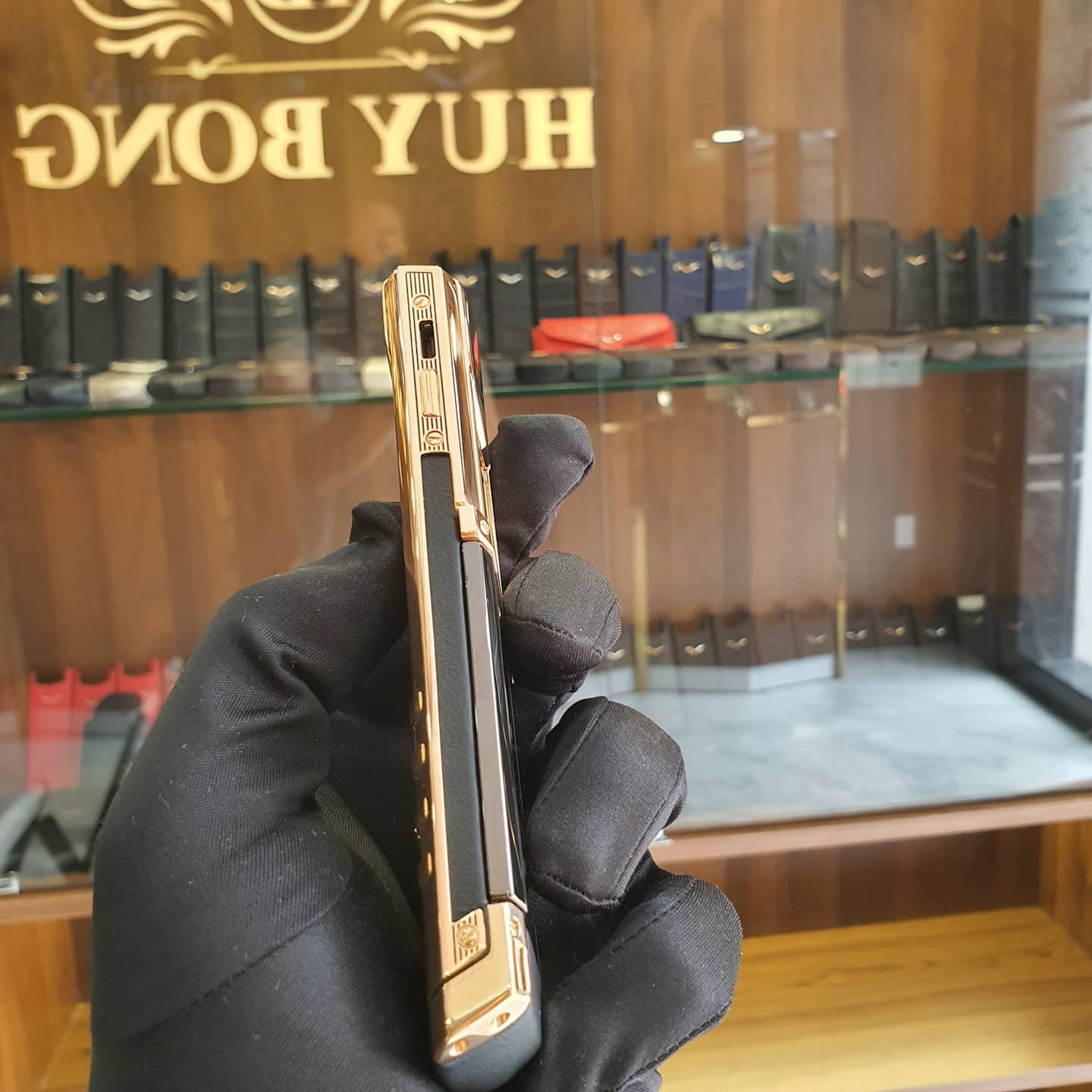 Vertu Signature Rose Gold Like New