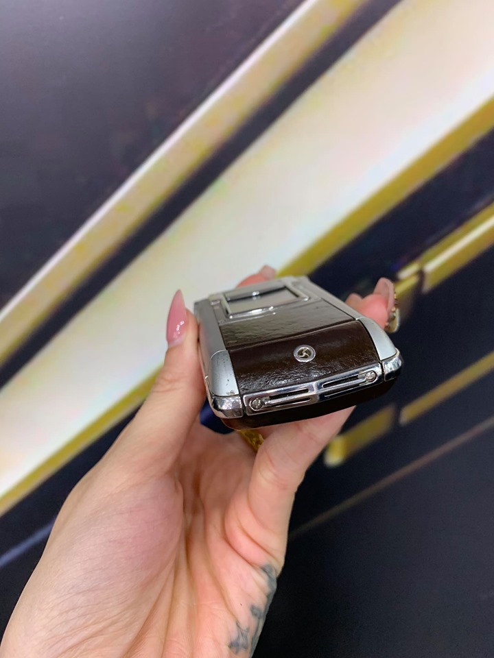 Vertu Constellation Ayxta