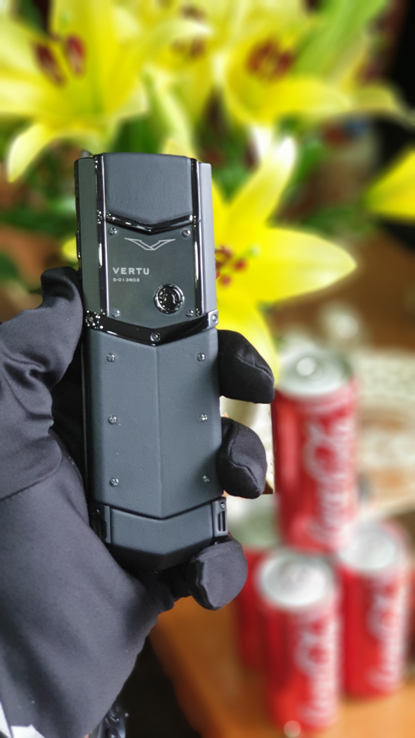 Vertu Singnature Pure Black Diamonds