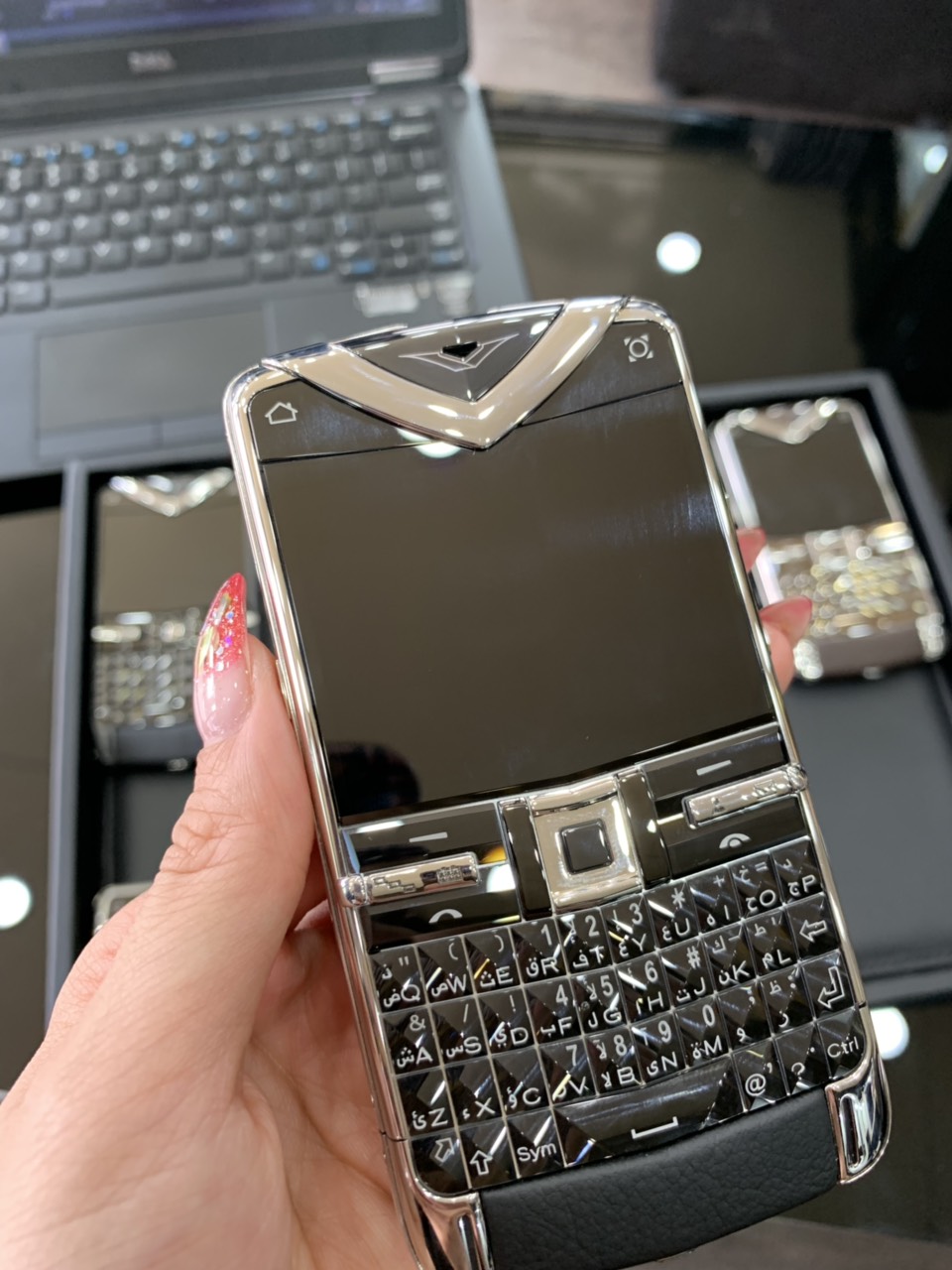 Vertu Constellation Quest Black