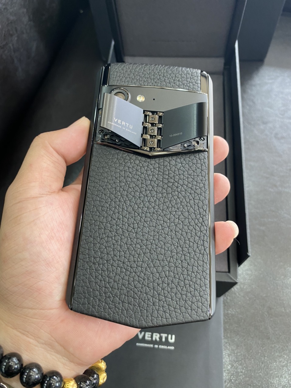 Vertu Aster P Pure Black