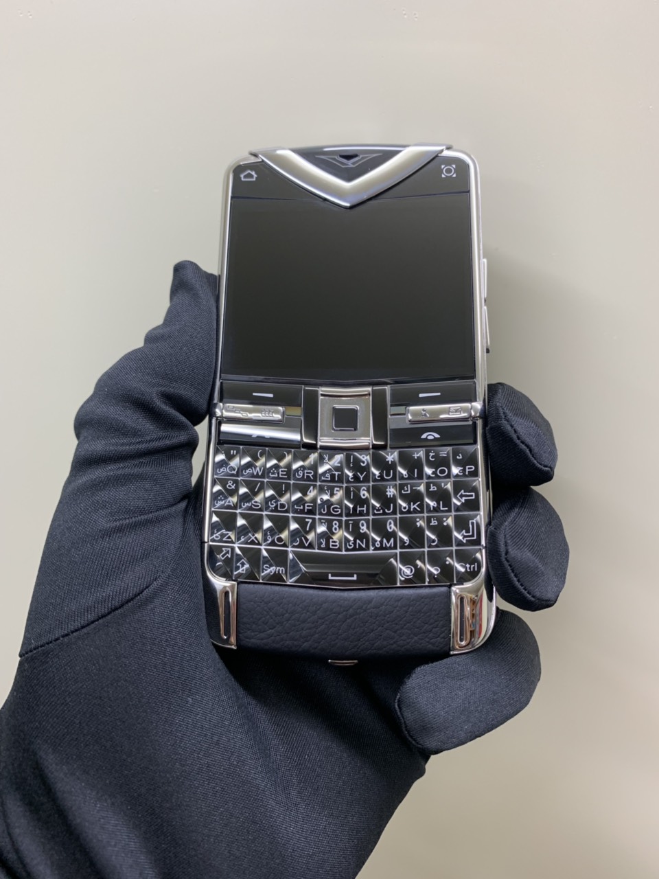 Vertu Constellation Quest Black
