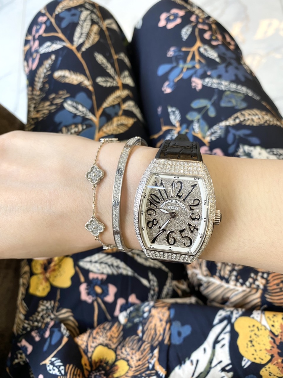 Đồng hồ Nữ Franck Muller Vanguard V32 Full Kim Cương Chính Hãng