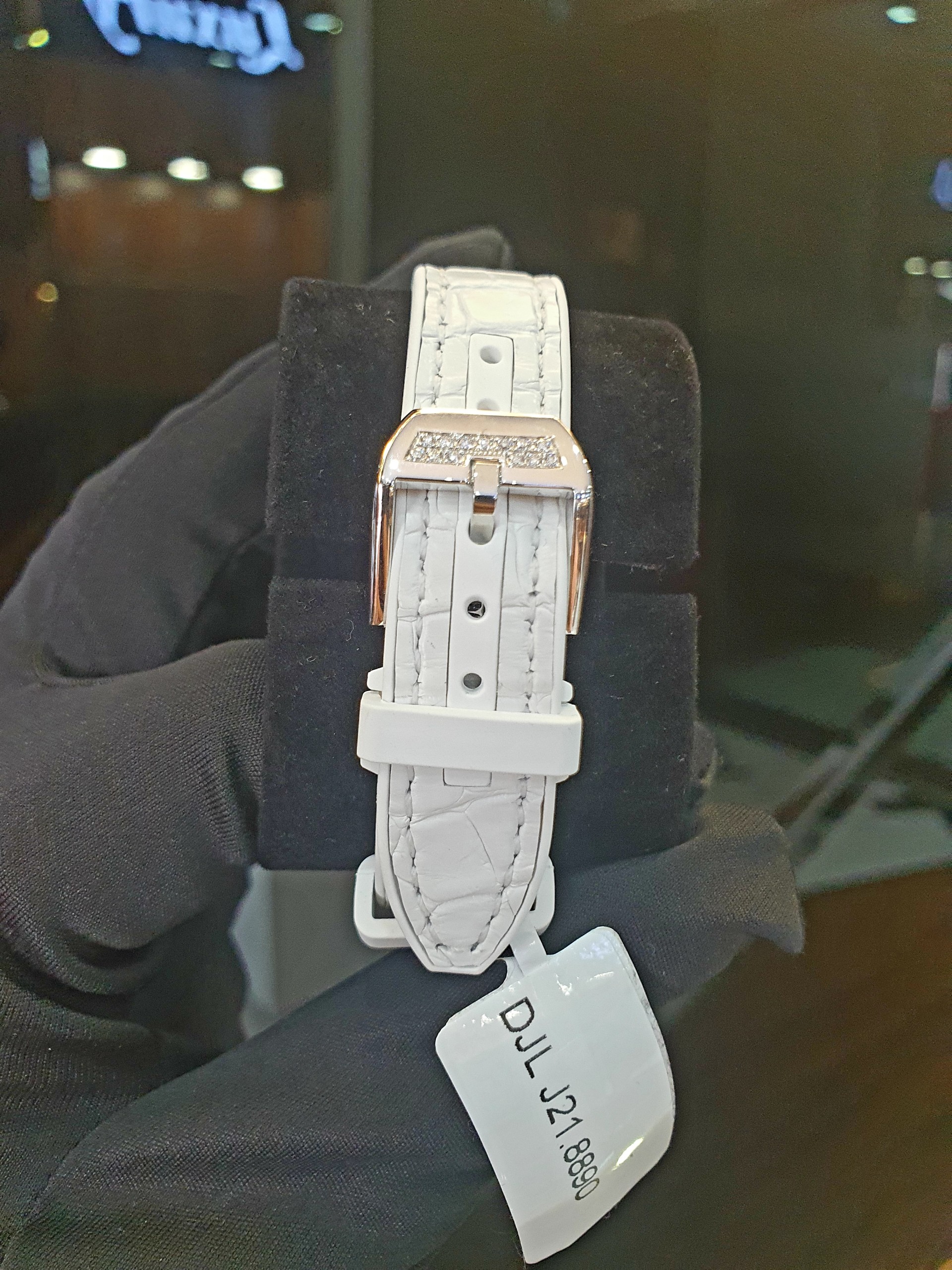 Đồng hồ Nữ All-White Franck Muller Vanguard V32 Full Kim Cương Chính Hãng