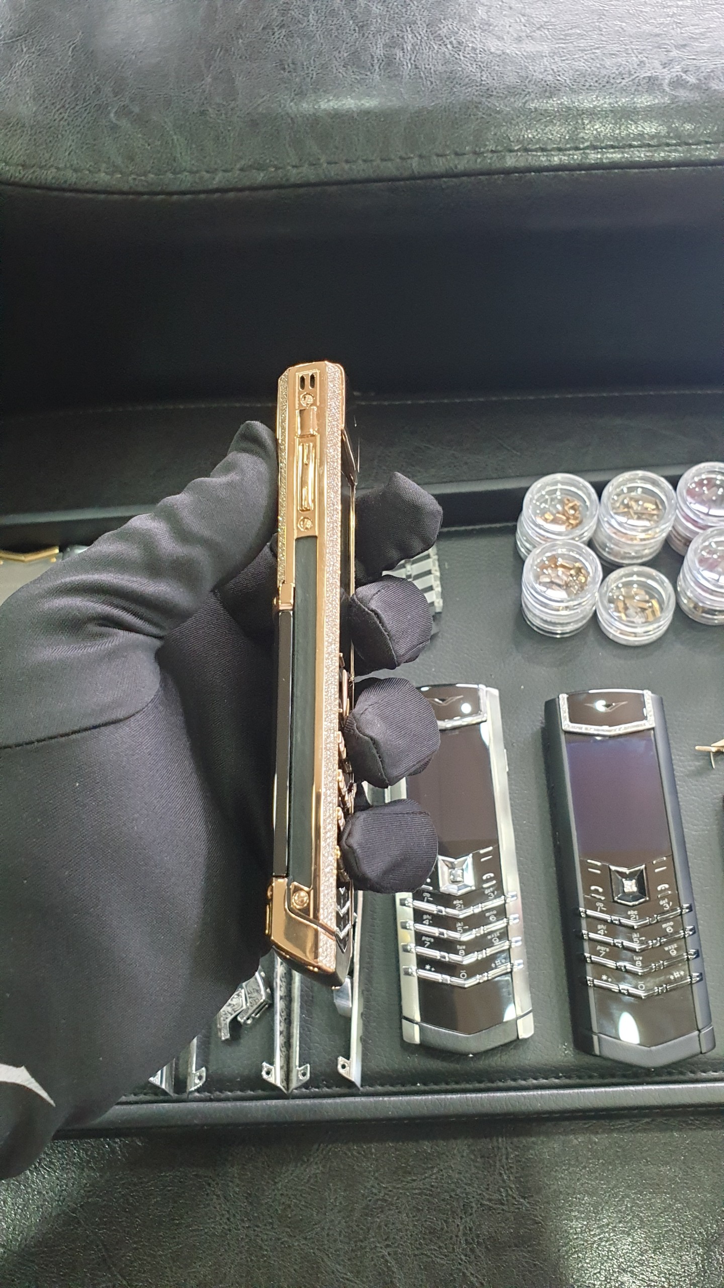 Vertu Signature S Full Diamond