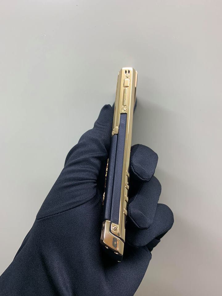 Vertu Signature Dragon Yellow Gold Diamond
