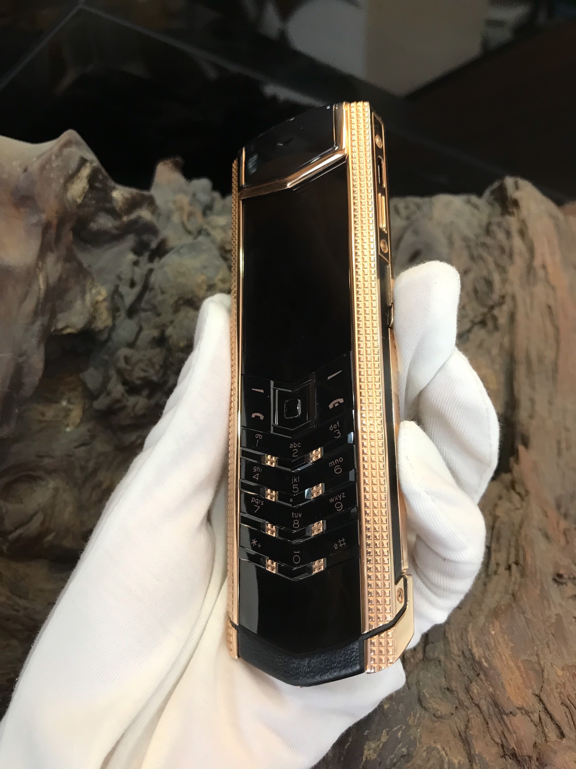 Vertu Signature Clous De Paris Rose Gold