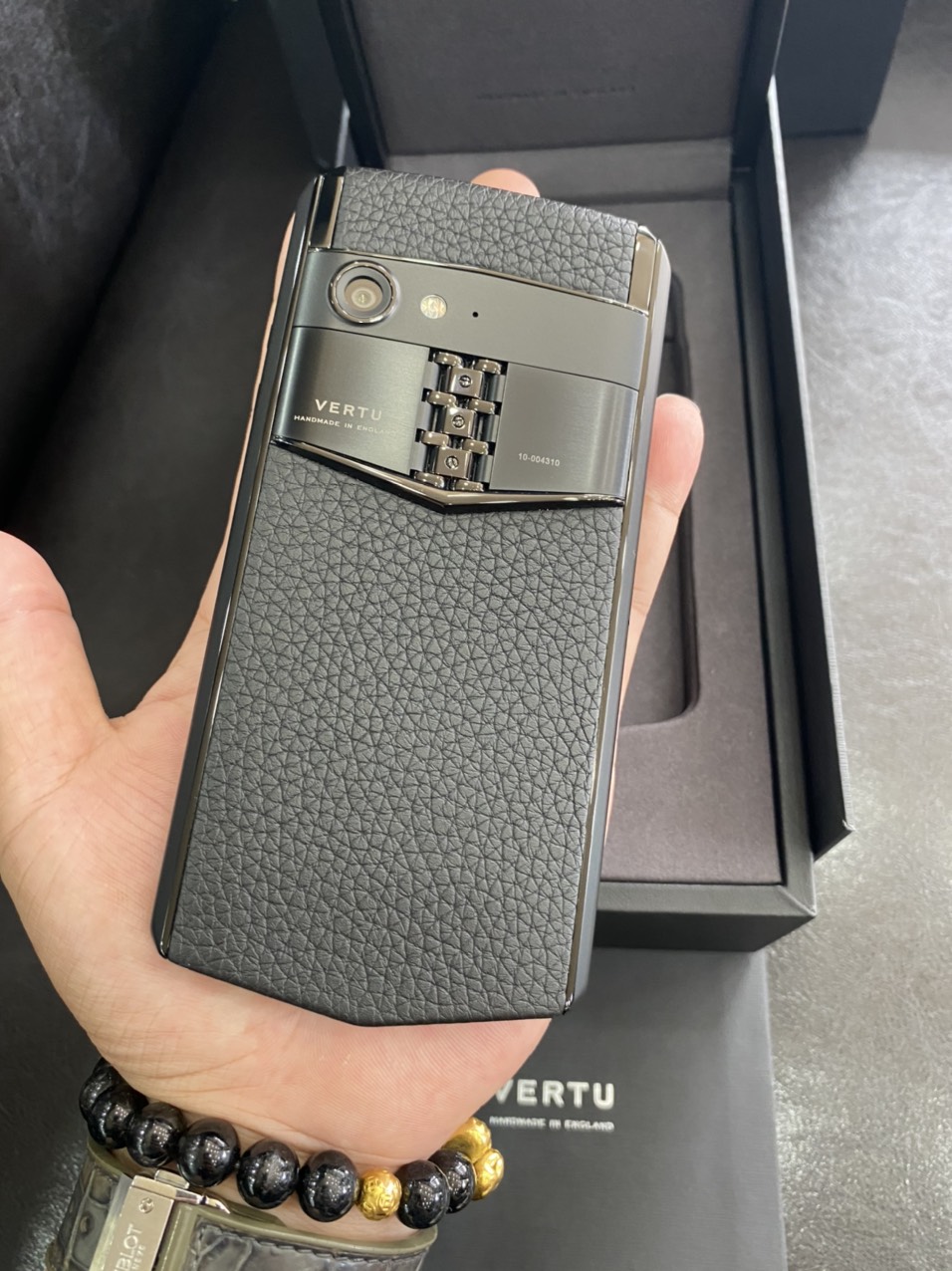 Vertu Aster P Pure Black