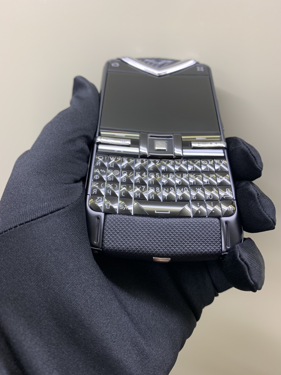 Vertu Constellation Quest Carbon