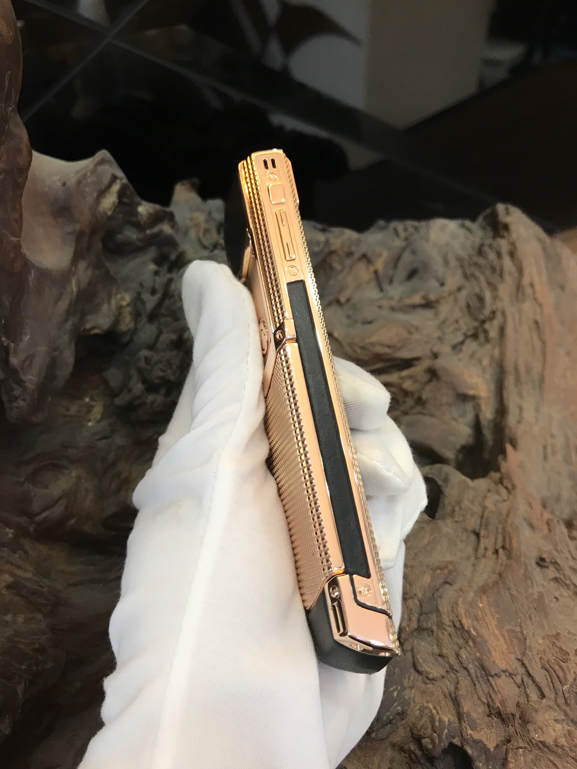 Vertu Signature Clous De Paris Rose Gold