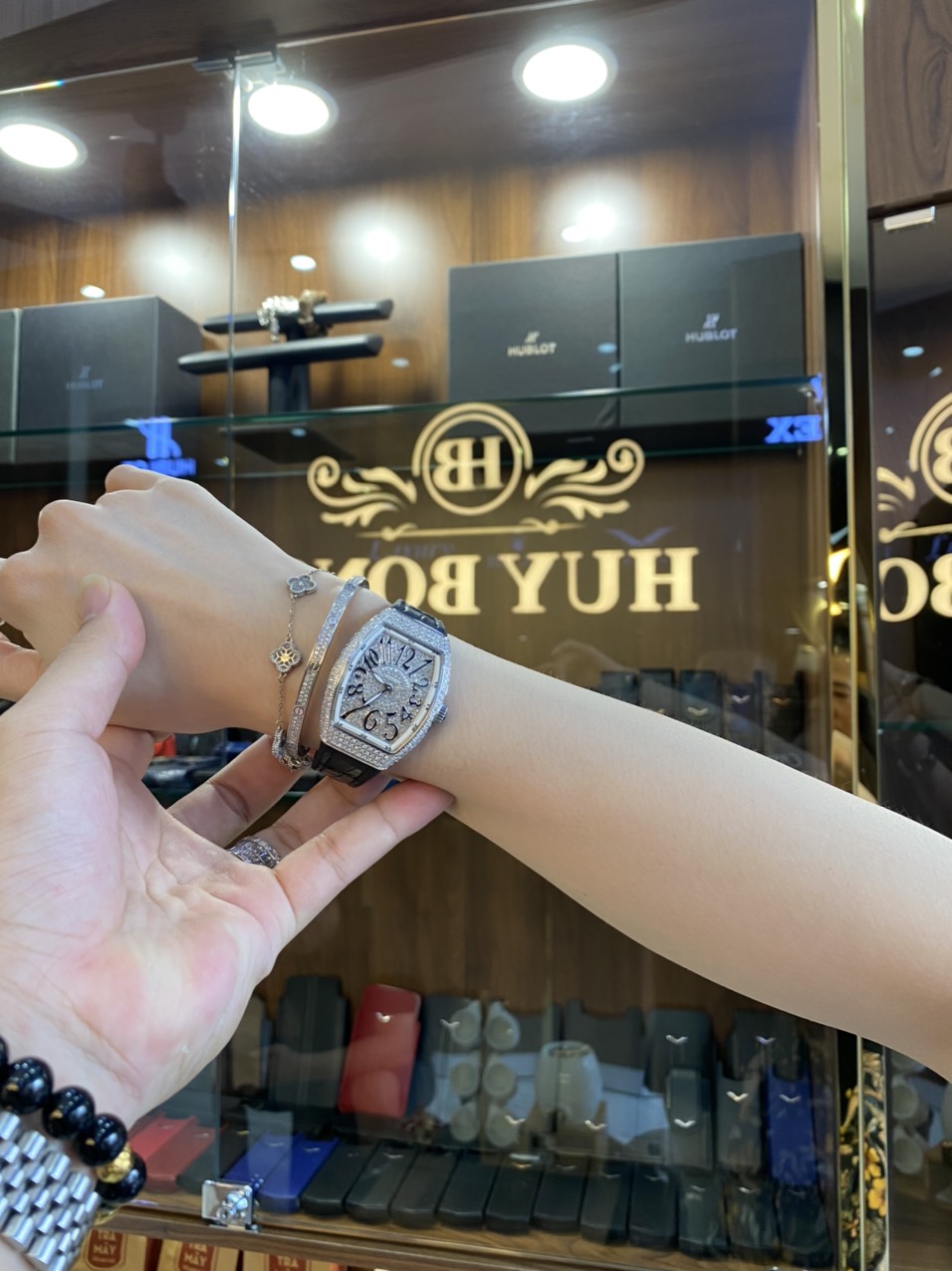 Đồng hồ Nữ Franck Muller Vanguard V32 Full Kim Cương Chính Hãng