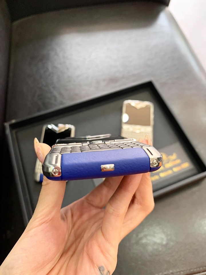 Vertu Constellation Quest Steel