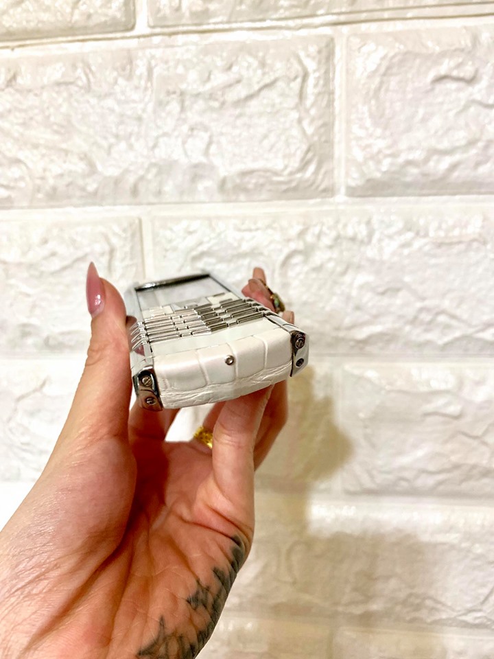 Vertu Signature Pure White 6533