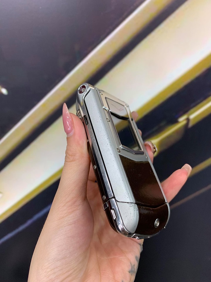 Vertu Constellation Ayxta