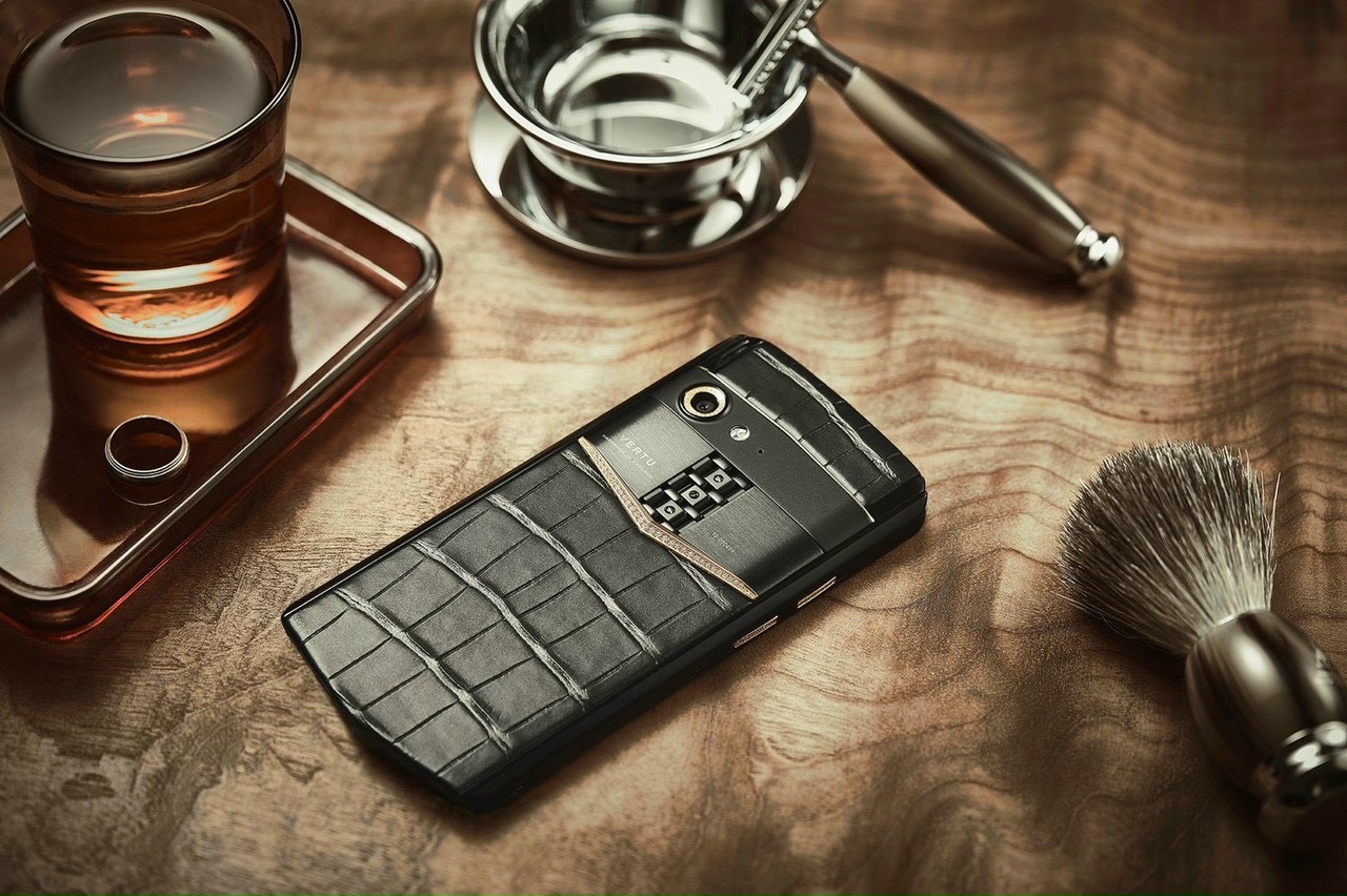 Vertu Aster P Steel  New 100%