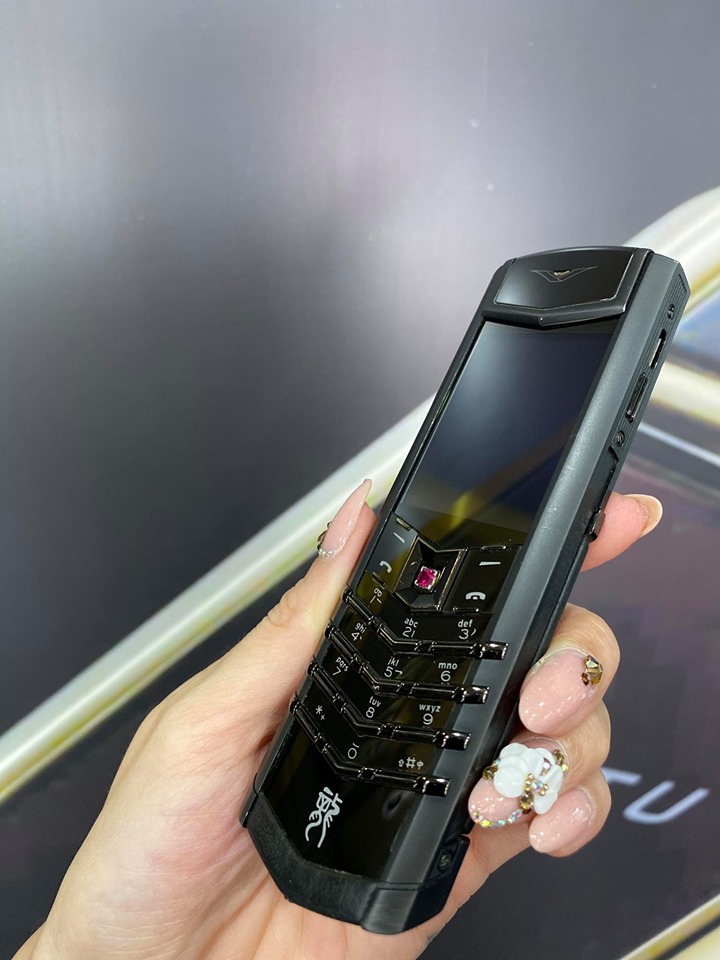 Vertu Signature Dragon Black