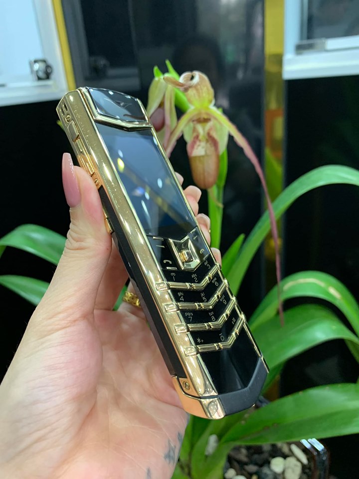 Vertu Signature S Yellow Gold 3879