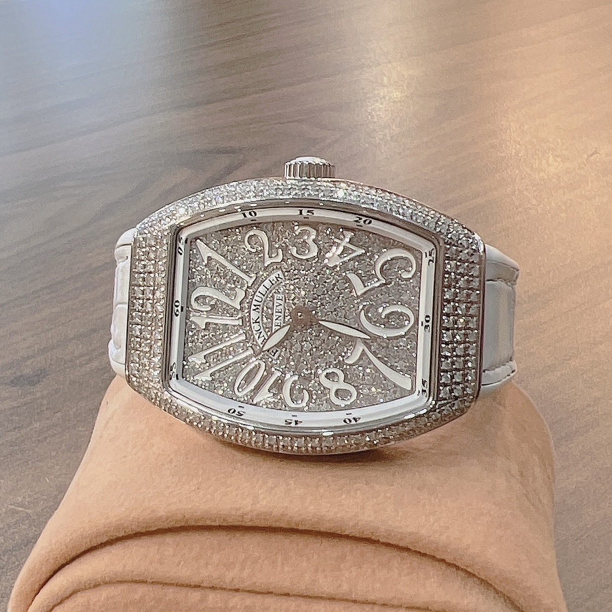 Đồng hồ Nữ Franck Muller Vanguard V32 Full Kim Cương Chính Hãng