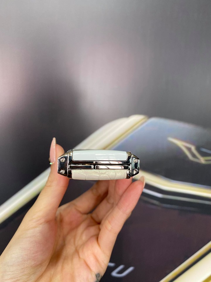 Vertu Signature Pure White