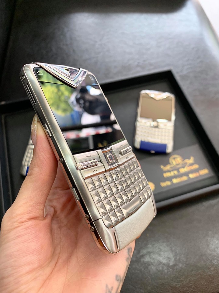 Vertu Constellation Quest Silver