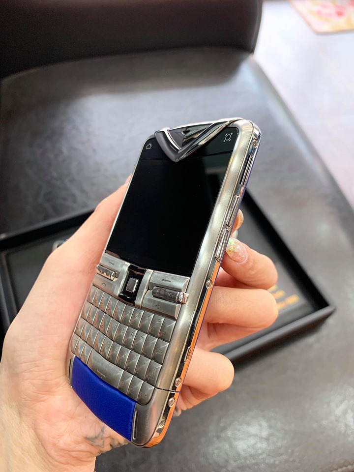Vertu Constellation Quest Steel
