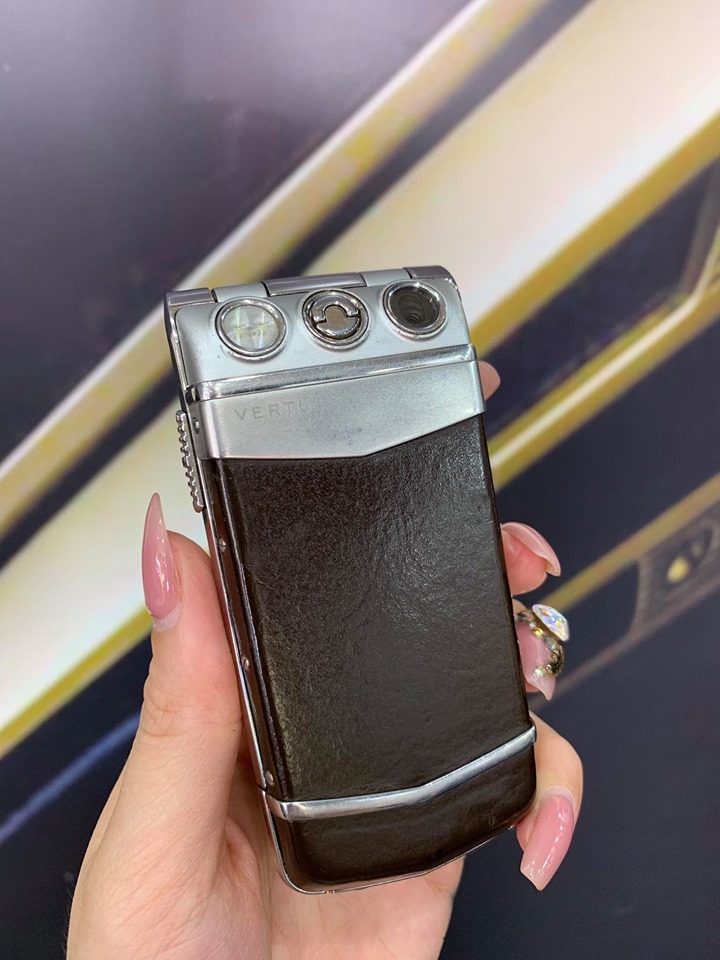 Vertu Constellation Ayxta