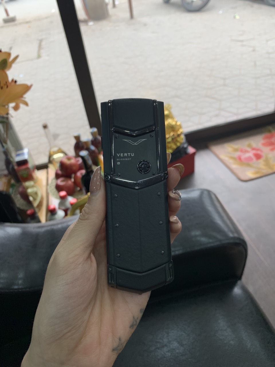 Vertu Signature Pure Black