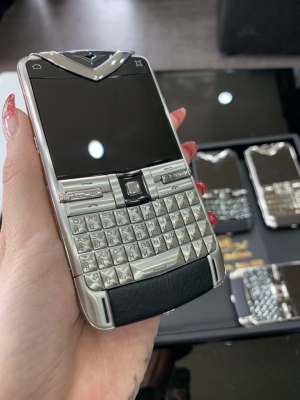 Vertu Constellation Quest Steel