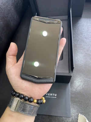 Vertu Aster P Pure Black