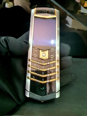 Vertu Signature Steel Mix Gold