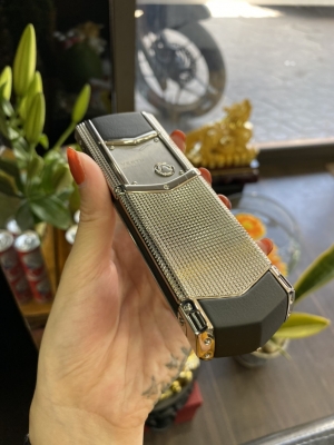 Vertu Signature Clous De Paris Steel Phím Thép