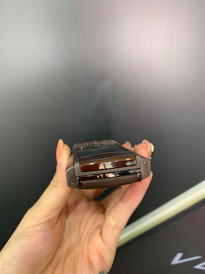 Vertu Signature S Pure Chocolate