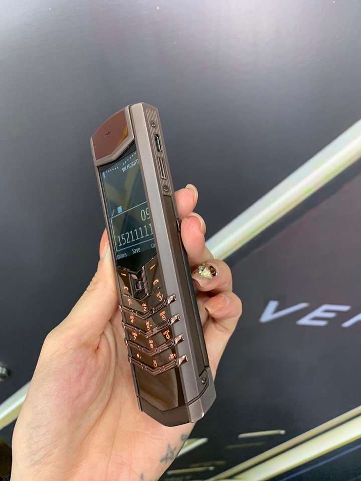 Vertu Signature S Pure Chocolate